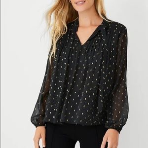 🆕 Shimmer Tie Neck Top🆕 XS